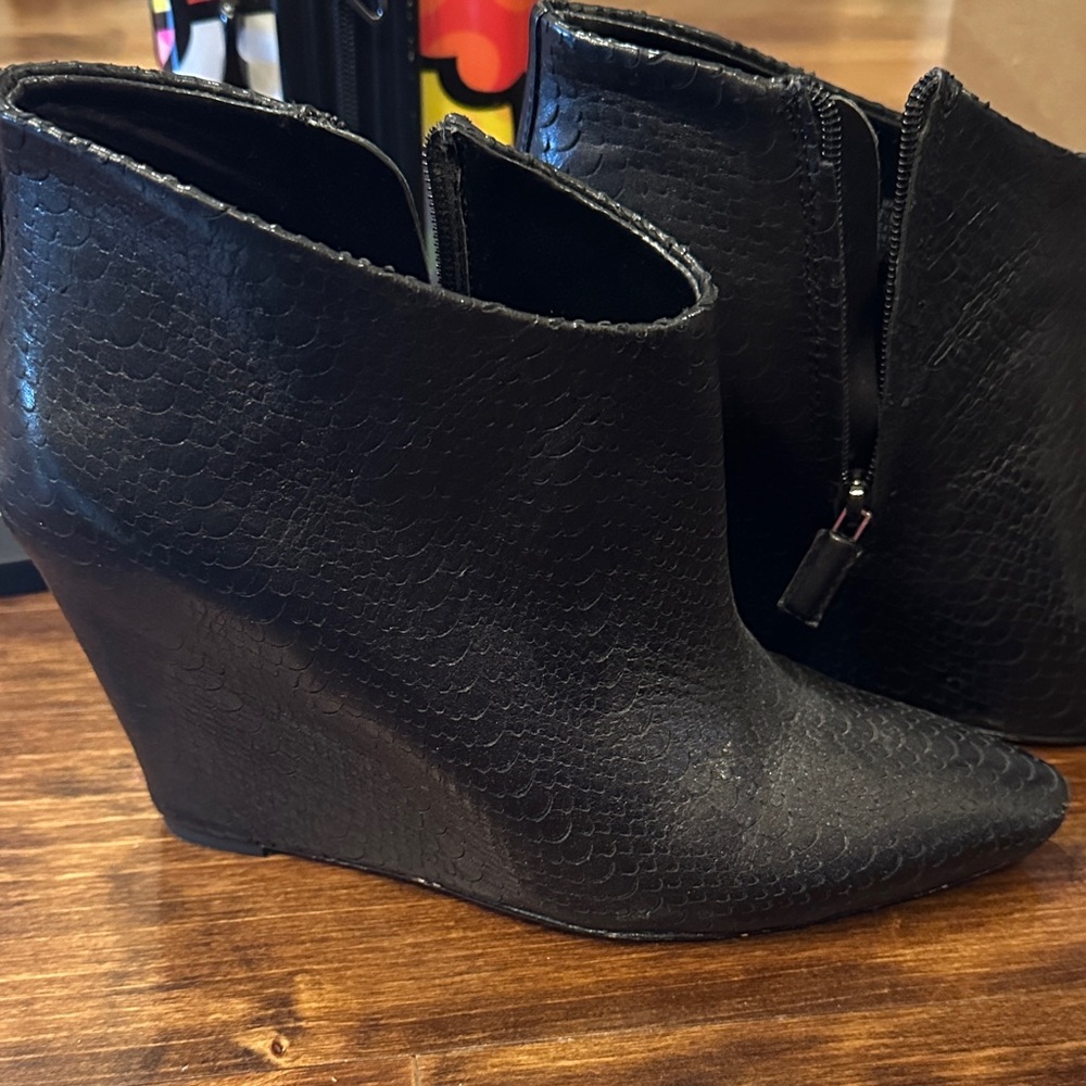 BCBGMaxAzria Black Textured Wedge Boots